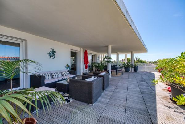 Appartement de standing avec terrasse d'exception – 3 chambres, 140 m² de terrasse