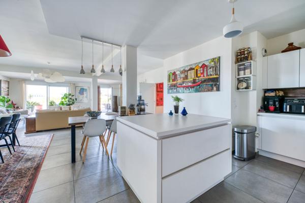 Appartement de standing avec terrasse d'exception – 3 chambres, 140 m² de terrasse