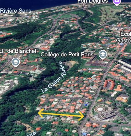 Terrain à bâtir en centre ville de Basse Terre