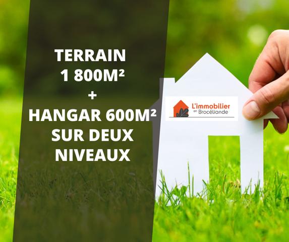 Entrepôt fermé d'environ 600m² sur un terrain de plus de 1 800m²