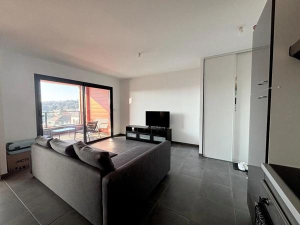 Appartement à louer 2 pièces 41.89m²