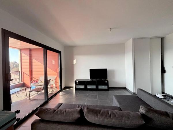 Appartement à louer 2 pièces 41.89m²