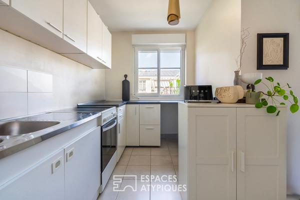 Dernier étage avec balcon sur cour dans le centre de Nogent