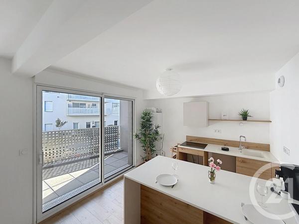 Appartement T3 à vendre  3 pièces - 70,40 m 2   ST JACQUES DE LA LANDE  - 35