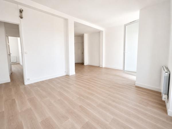 Appartement
         3 pièces
        - 92 m² 330 000 € *