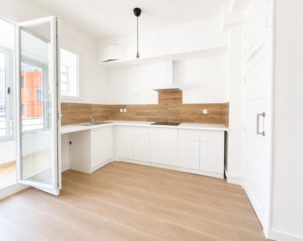 Appartement
         3 pièces
        - 92 m² 330 000 € *