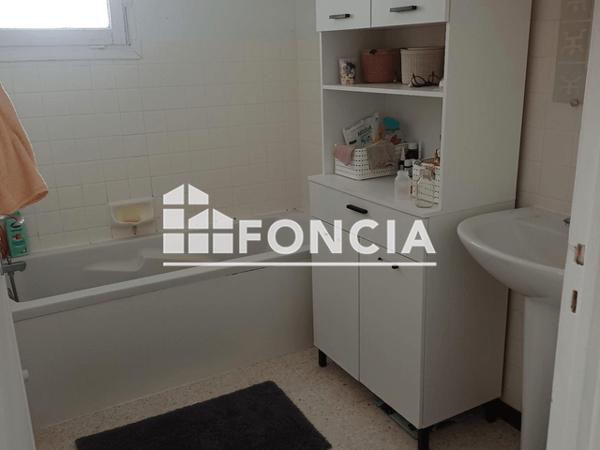 Location Appartement 3 pièces 64.96 m² - 64 AVENUE HENRI JAUBERT Digne-les-bains 04000