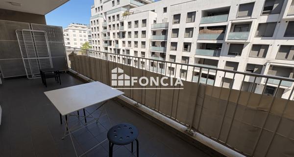 Location Appartement 2 pièces 43.8 m² - Lyon 69008