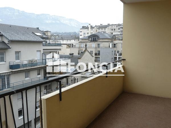 Location Appartement 2 pièces 57.6 m² - 10 RUE DU TEMPLE Aix Les Bains 73100