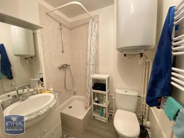 Appartement à louer 2 pièces 31.46m² Tours (37000)