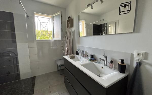 Maison à vendre    4 pièces •  Mios