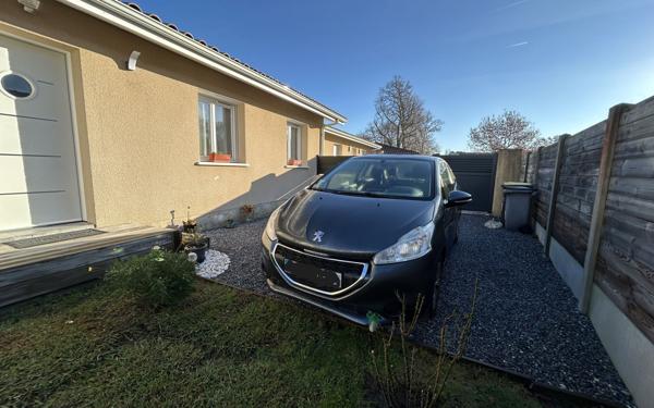 Maison à vendre    4 pièces •  Mios