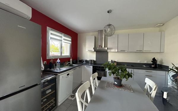 Maison à vendre    4 pièces •  Mios