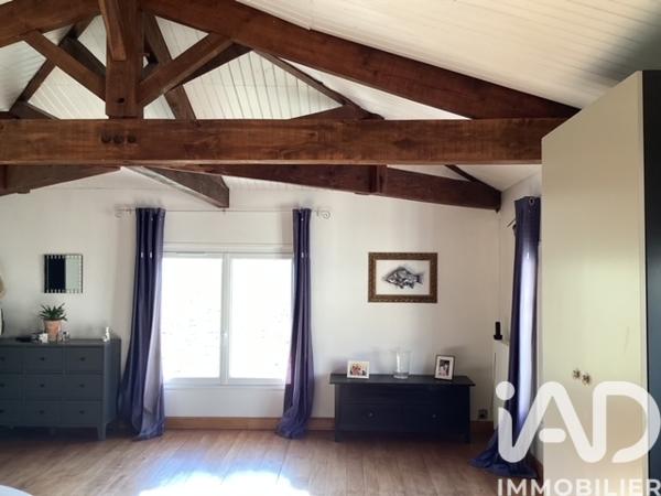 Maison à vendre 9 pièces 254 m² Chalais