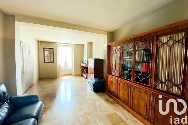 Maison 7 pièces de 142 m² à Corbeil-Essonnes (91100)