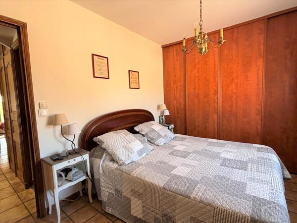 Maison 118 m², 3 chambres, Garage et piscine – À deux pas du centre