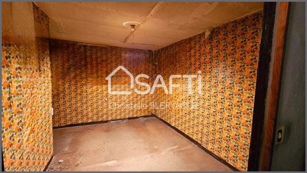 À VENDRE  MAISONNETTE  À RÉNOVER ENTIÈREMENT