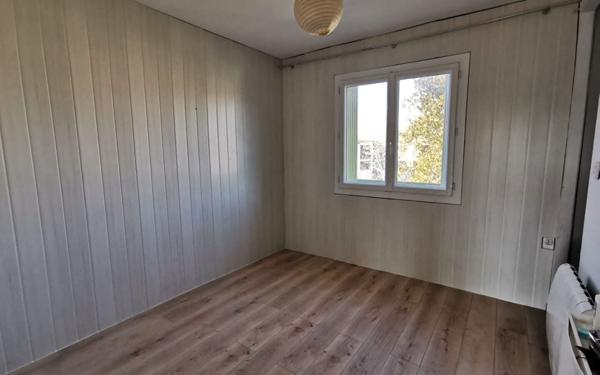 Appartement à louer    2 pièces •  Villeneuve-lès-Avignon