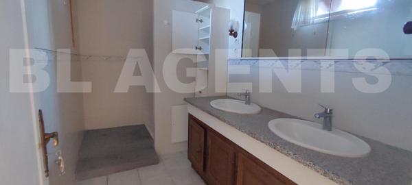 C'est bien les 3 maisons pour 239 900 €