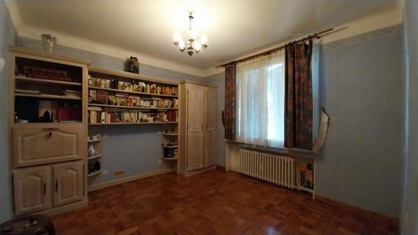 Maison  8 pièce(s)  4 chambre(s)  183 m²