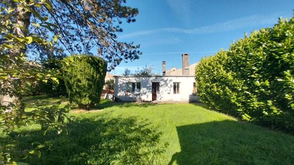 Maison  8 pièce(s)  4 chambre(s)  183 m²