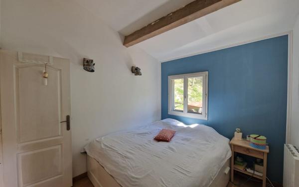 Maison à vendre    4 pièces • 82 m2 Marseille 11