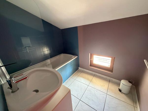 Villeneuve-Sur-Lot - charmant duplex 3 pièces avec 2 chambres