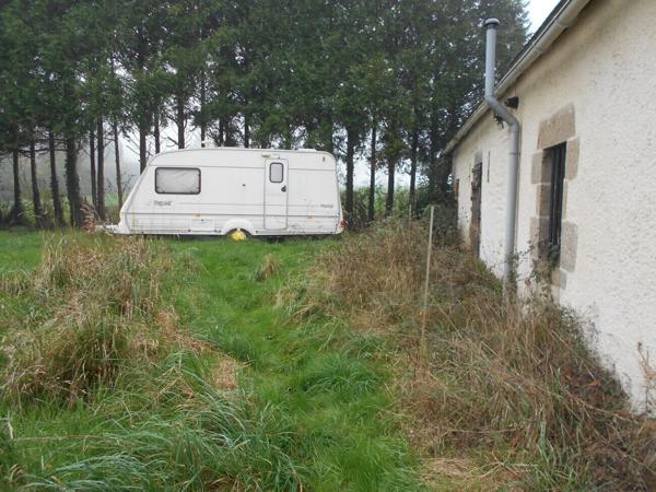 Maison de campagne à rénover 38 900 € H.A.I.*