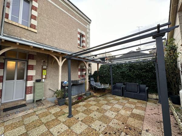 Maison de maître à vendre à Montrichard-Val-de-Cher dans le Loir-et-Cher (41400), ref : 12101/1191   
CENTRE BOURG