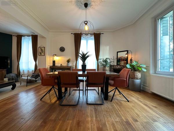 Maison de maître à vendre à Montrichard-Val-de-Cher dans le Loir-et-Cher (41400), ref : 12101/1191   
CENTRE BOURG