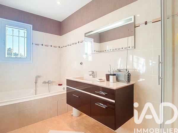 Maison à vendre 4 pièces 109 m² Fox-Amphoux