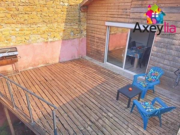 Charlieu (42190) A VENDRE - MAISON 3 CHAMBRES AVEC GARAGE ET TERRASSE - CHARLIEU