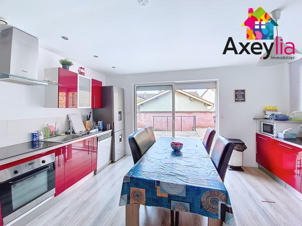 Charlieu (42190) A VENDRE - MAISON 3 CHAMBRES AVEC GARAGE ET TERRASSE - CHARLIEU