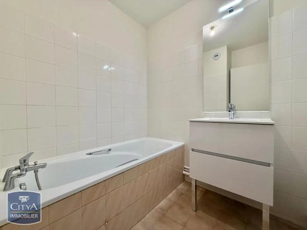 Appartement à louer 2 pièces 54m² Villeurbanne (69100)