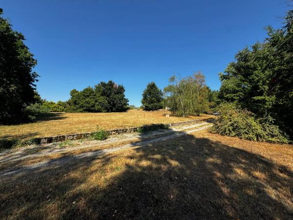 Maison de 222m² avec terrain de 5712m² à DAVEZIEUX