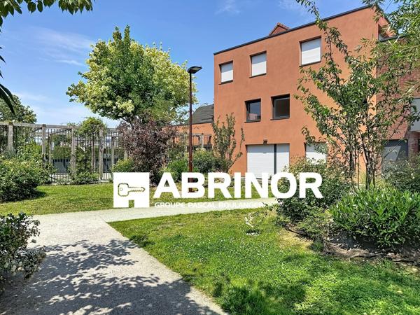 Appartement de Type 3 avec grande terrasse et place de parking en sous-sol. WATTIGNIES