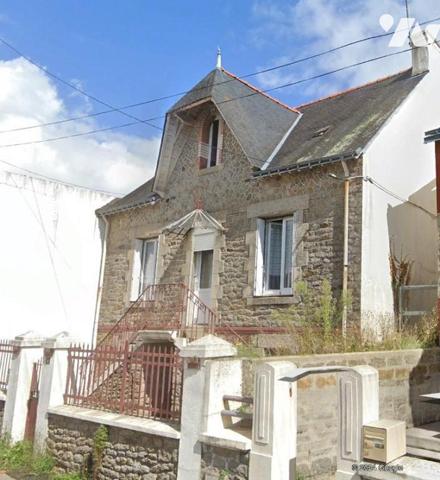 MAISON 6 PIECES ET DEPENDANCE CENTRE VILLE