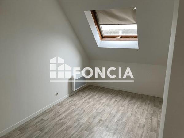 Location Appartement 3 pièces 76.5 m² - 44-48 RUE BONTE POLLET Lille 59000