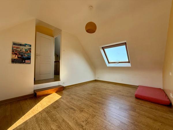 DOUARNENEZ (29) - Maison 6 pièces - 123 m² - 4 chambres - 712 m² de terrain