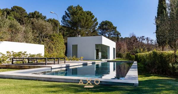 LE THOLONET - AU PIED DE LA SAINTE VICTOIRE - MAISON D'ARCHITECTE - VUE - PISCINE - JARDIN - 3360 M2 - DEPENDANCE - 1 495 000 