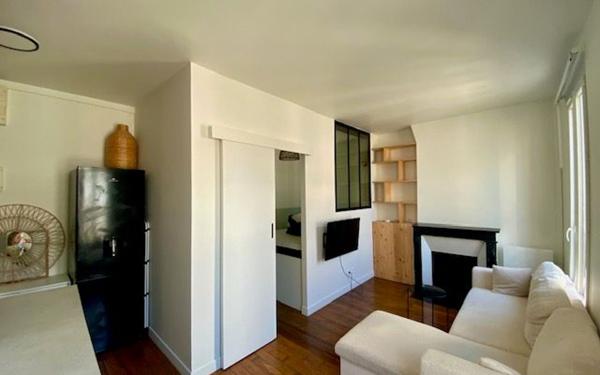 Appartement à louer    1 pièce •  Paris 18