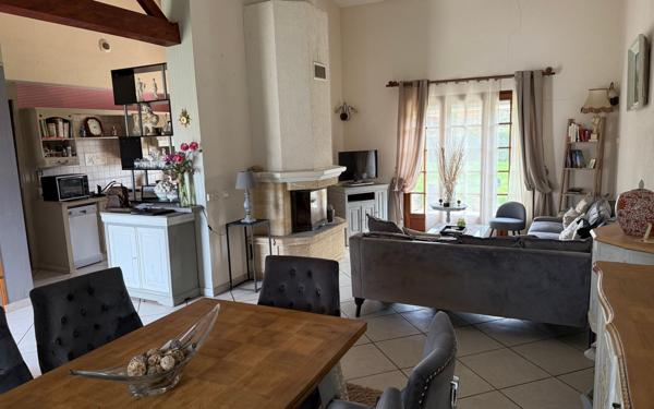 Maison à vendre    4 pièces •  Coulonges-sur-l'Autize