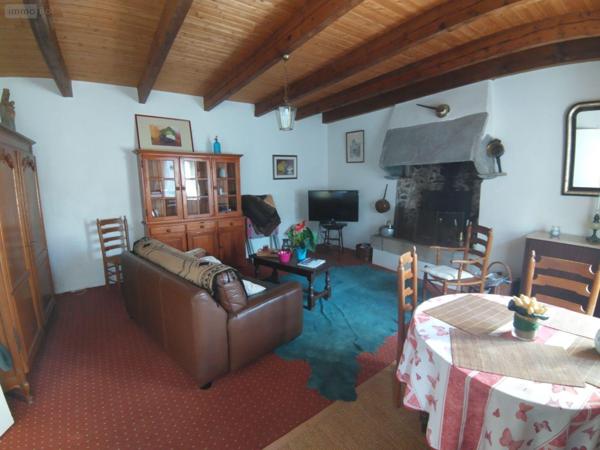 Maison à vendre à Lanmeur dans le Finistère (29620), ref : LARE   
Centre BOURG