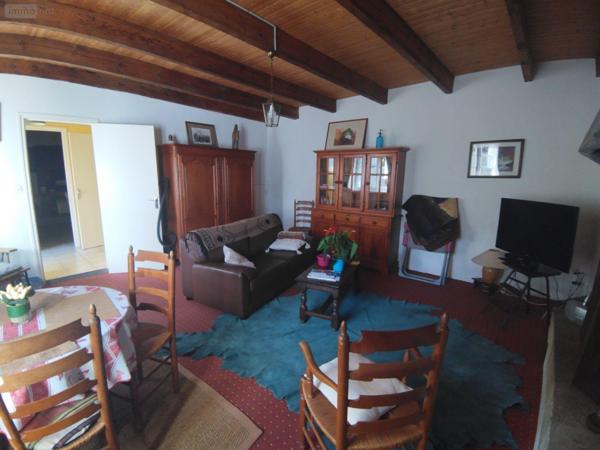 Maison à vendre à Lanmeur dans le Finistère (29620), ref : LARE   
Centre BOURG