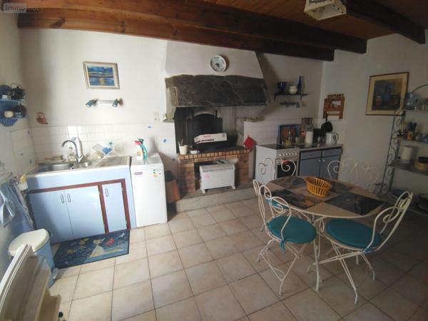 Maison à vendre à Lanmeur dans le Finistère (29620), ref : LARE   
Centre BOURG