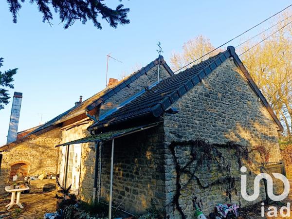 Longère 7 pièces de 194 m² à Alluy (58110)