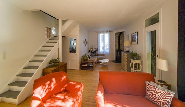 Maison Nanterre 8 pièces, plateau Mont-Valérien, environ 202 m2 850 000 € **  - Référence  15576