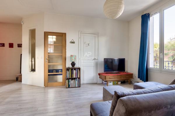 Maison Nanterre 8 pièces, plateau Mont-Valérien, environ 202 m2 850 000 € **  - Référence  15576