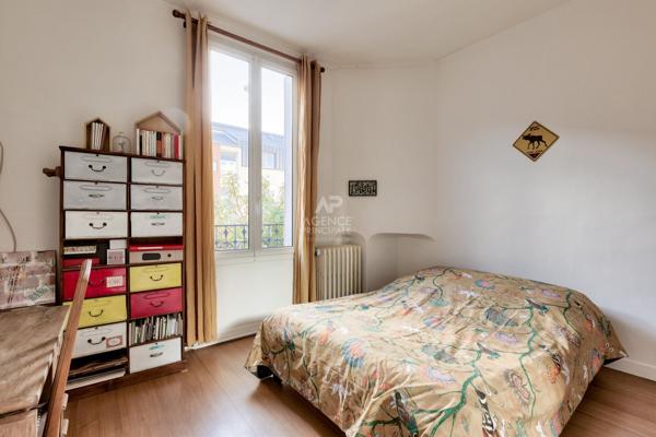 Maison Nanterre 8 pièces, plateau Mont-Valérien, environ 202 m2 850 000 € **  - Référence  15576