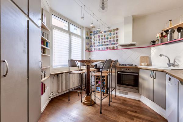 Maison Nanterre 8 pièces, plateau Mont-Valérien, environ 202 m2 850 000 € **  - Référence  15576